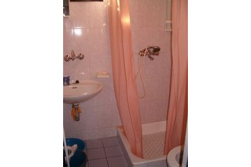 Chorwacja Privát Marina, Zewnątrz